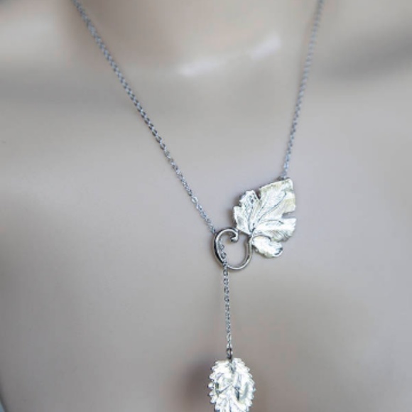 🌸 Colossal Leaves Lariat Necklace, Handmade 🌸 - Picture 4 of 7